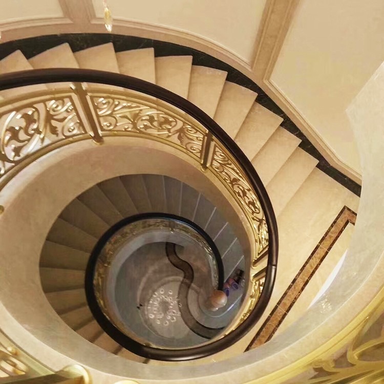 长虹电视通过旗下虹魔方公司的虹领金平台